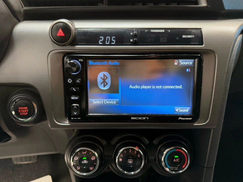 2016 Scion tC Image 17