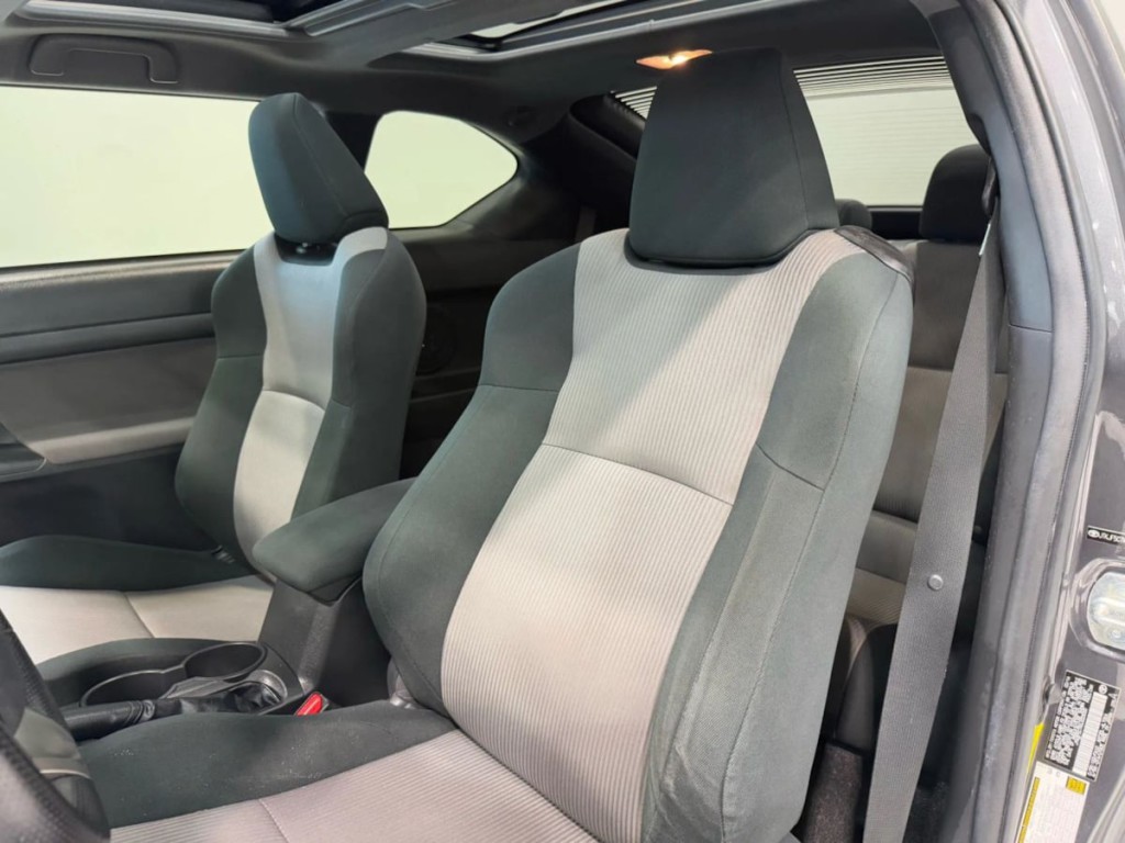 2016 Scion tC Image 20
