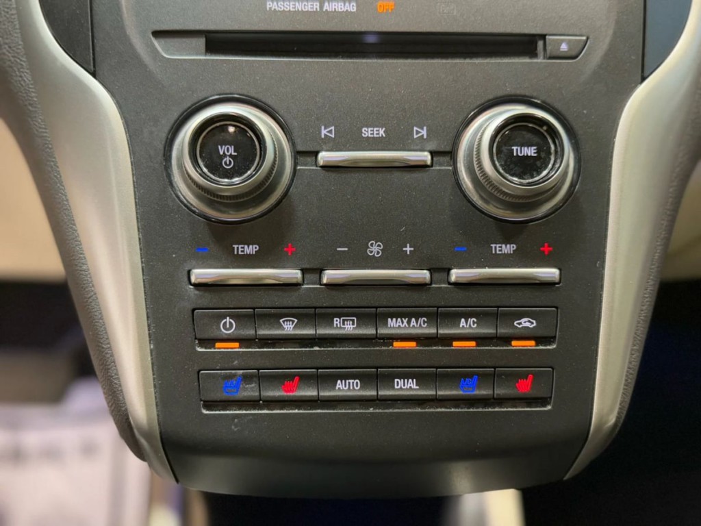 2015 Lincoln MKC Image 19