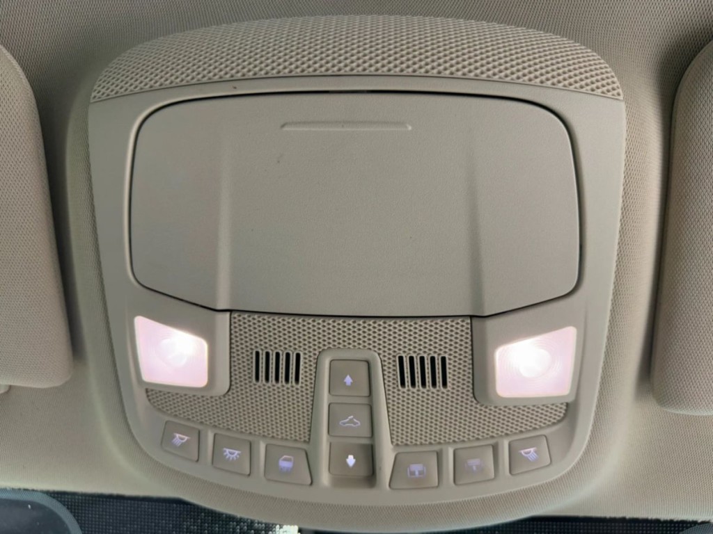 2015 Lincoln MKC Image 31