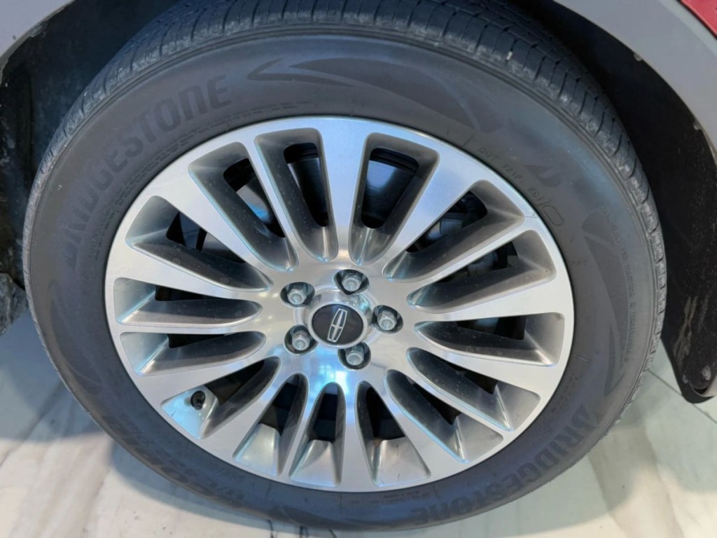 2015 Lincoln MKC Image 37