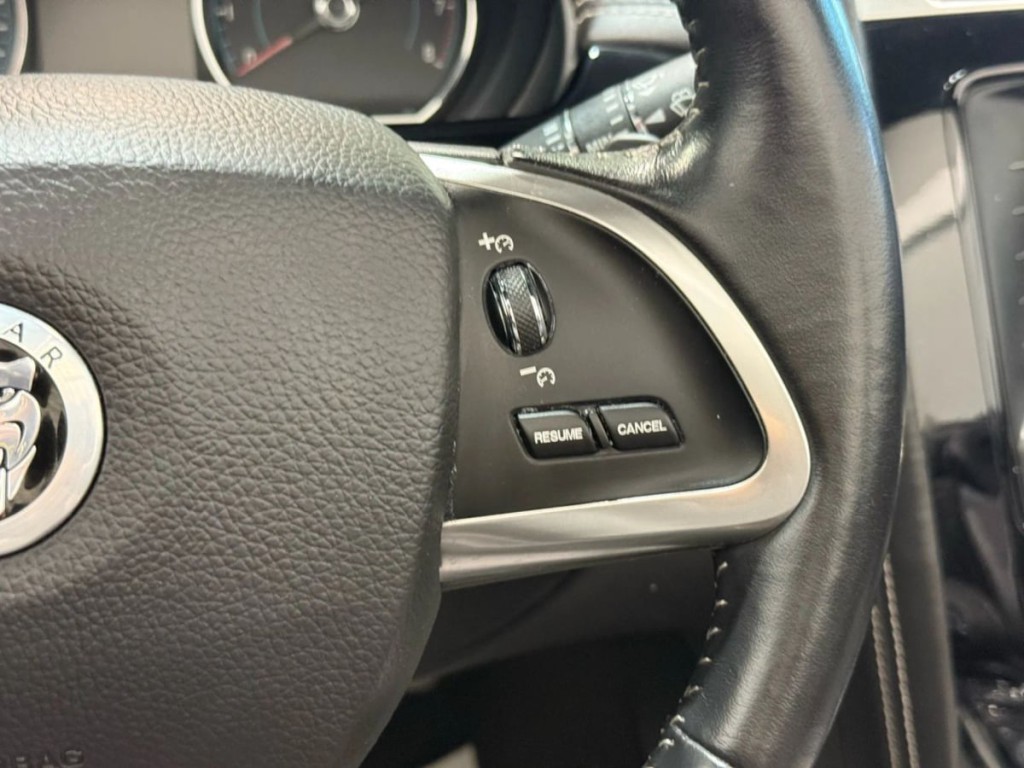 2013 Jaguar XK-Series Image 21