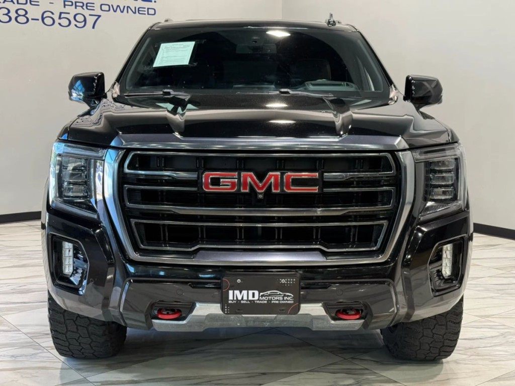 2022 GMC Yukon Image 3