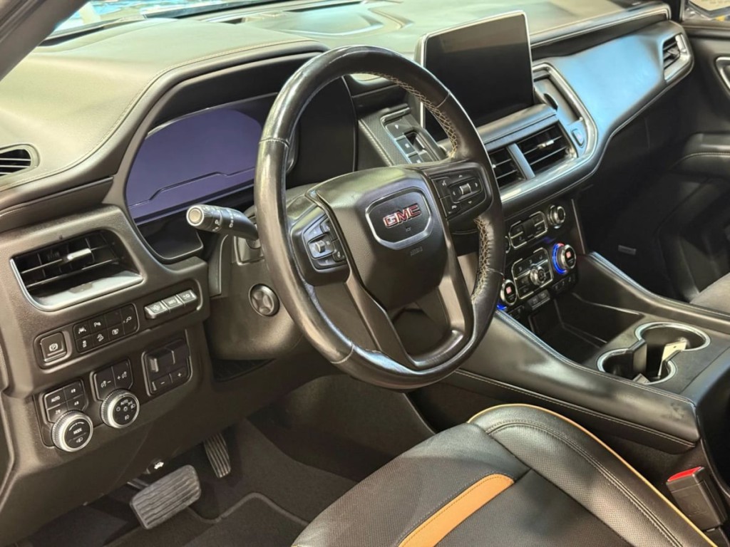 2022 GMC Yukon Image 14