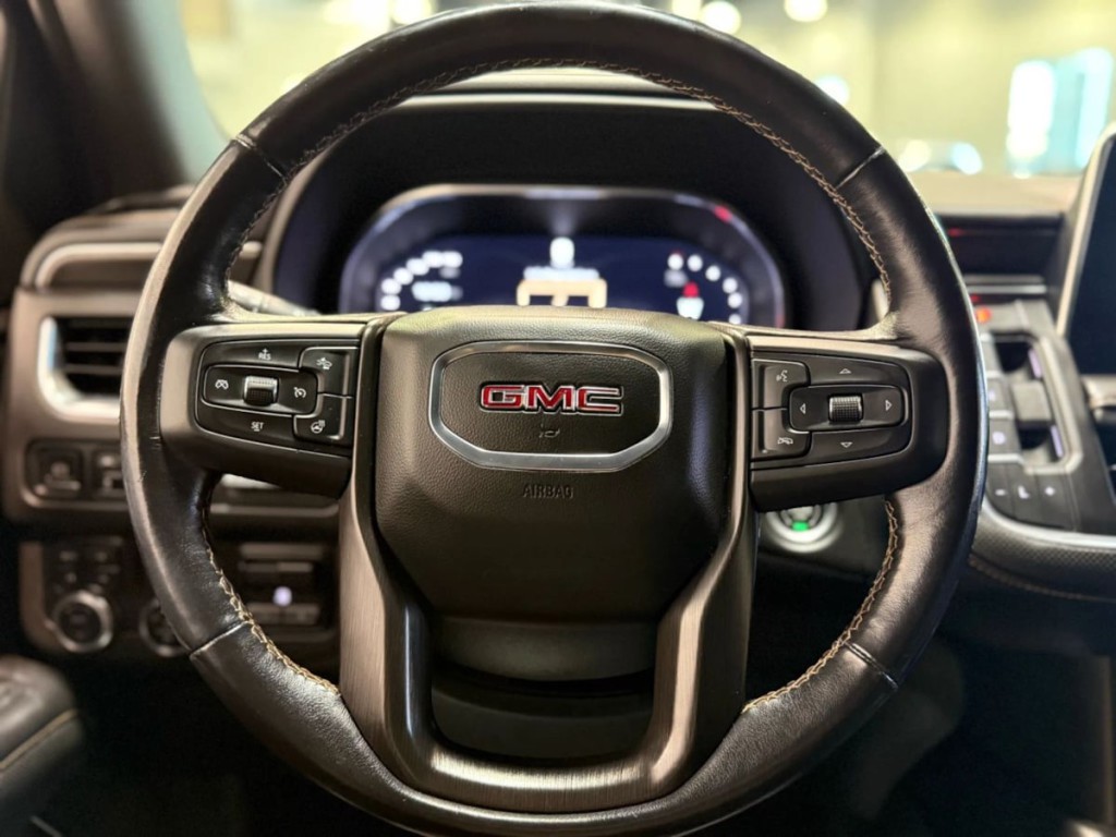 2022 GMC Yukon Image 18