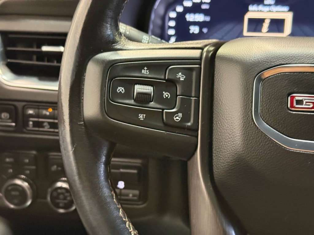 2022 GMC Yukon Image 20