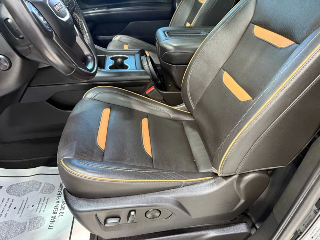 2022 GMC Yukon Image 24