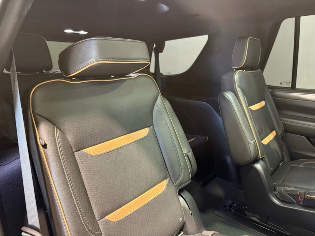 2022 GMC Yukon Image 36