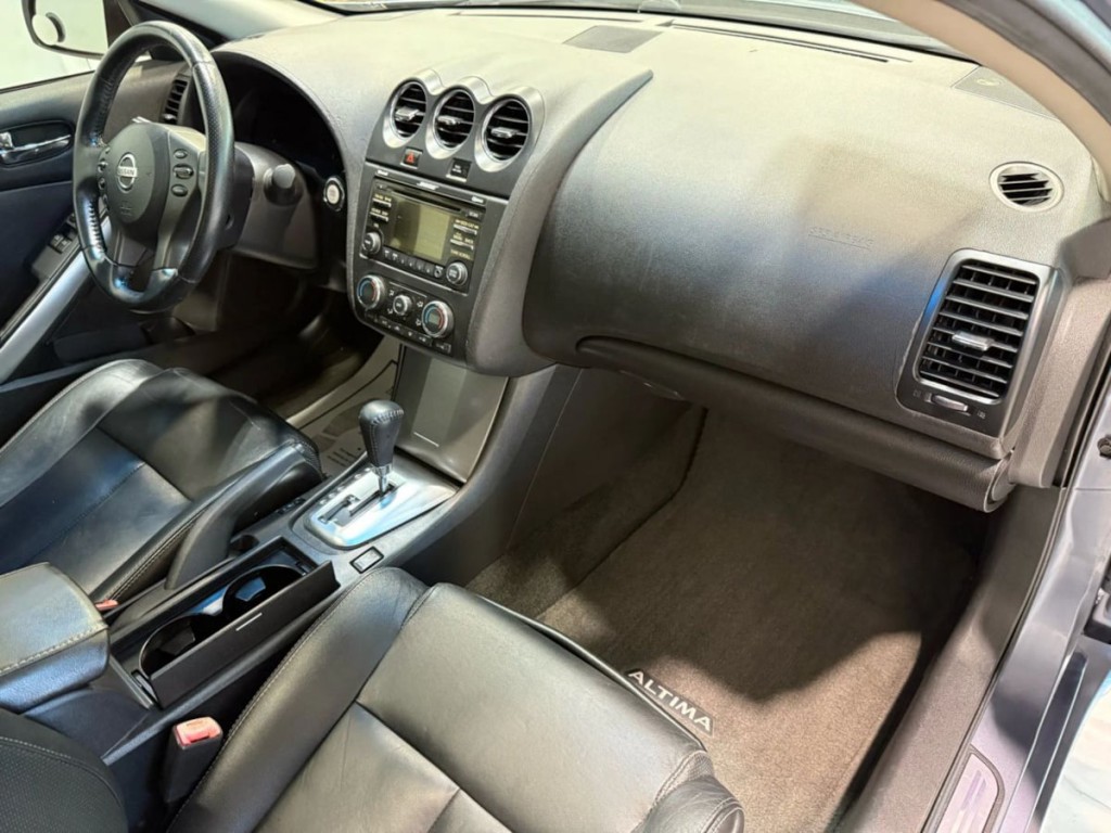2012 Nissan Altima Image 17