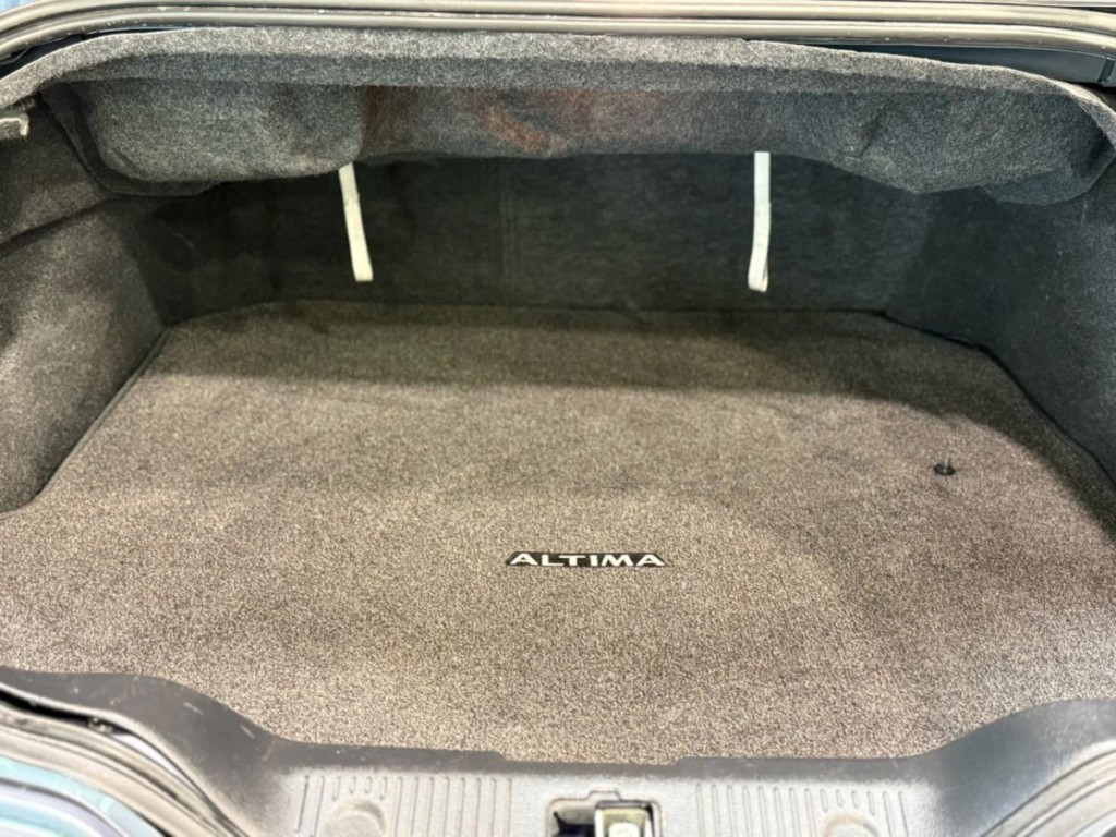 2012 Nissan Altima Image 23