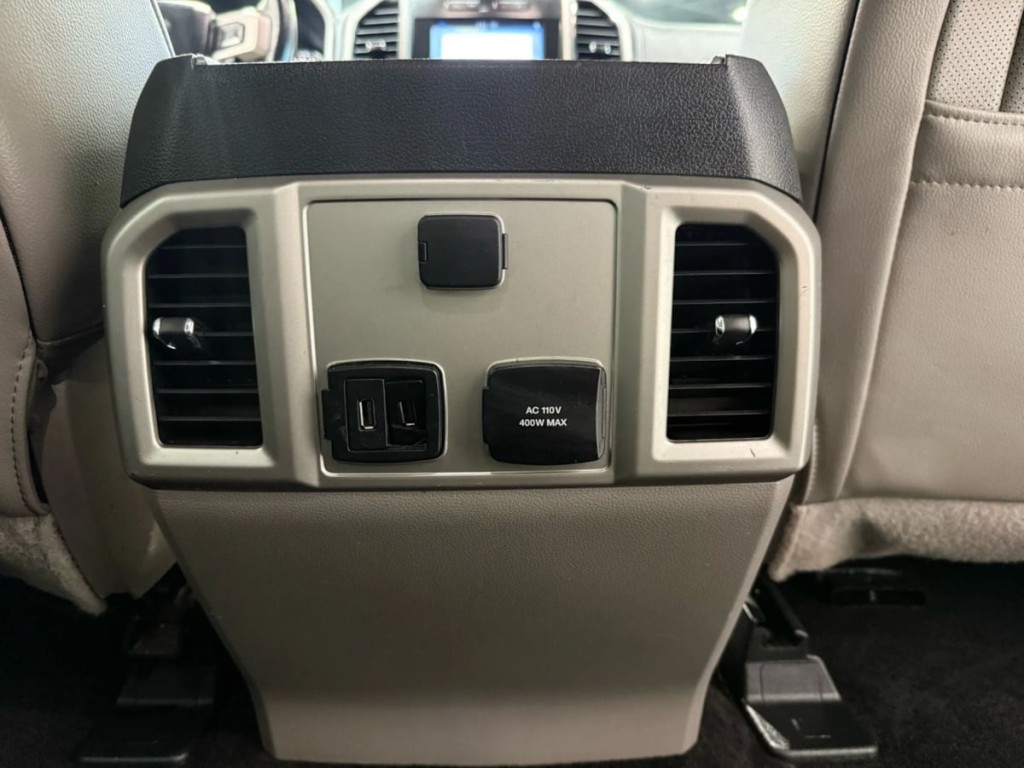 2017 Ford F-150 Image 32