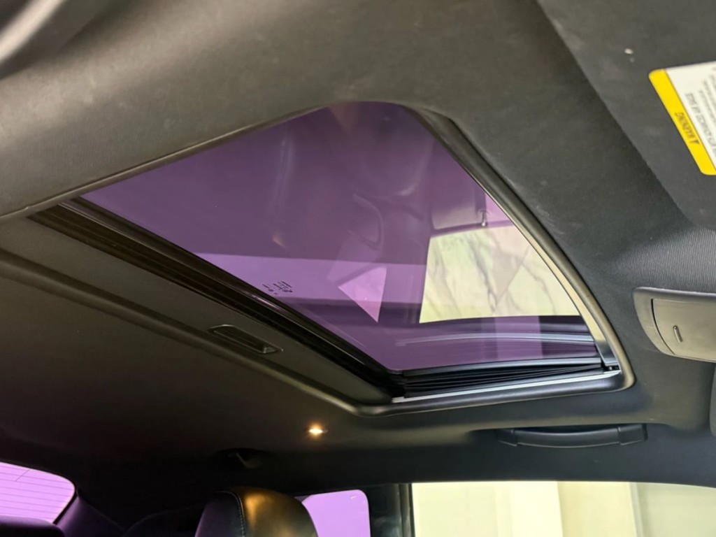 2016 Dodge Challenger Image 32