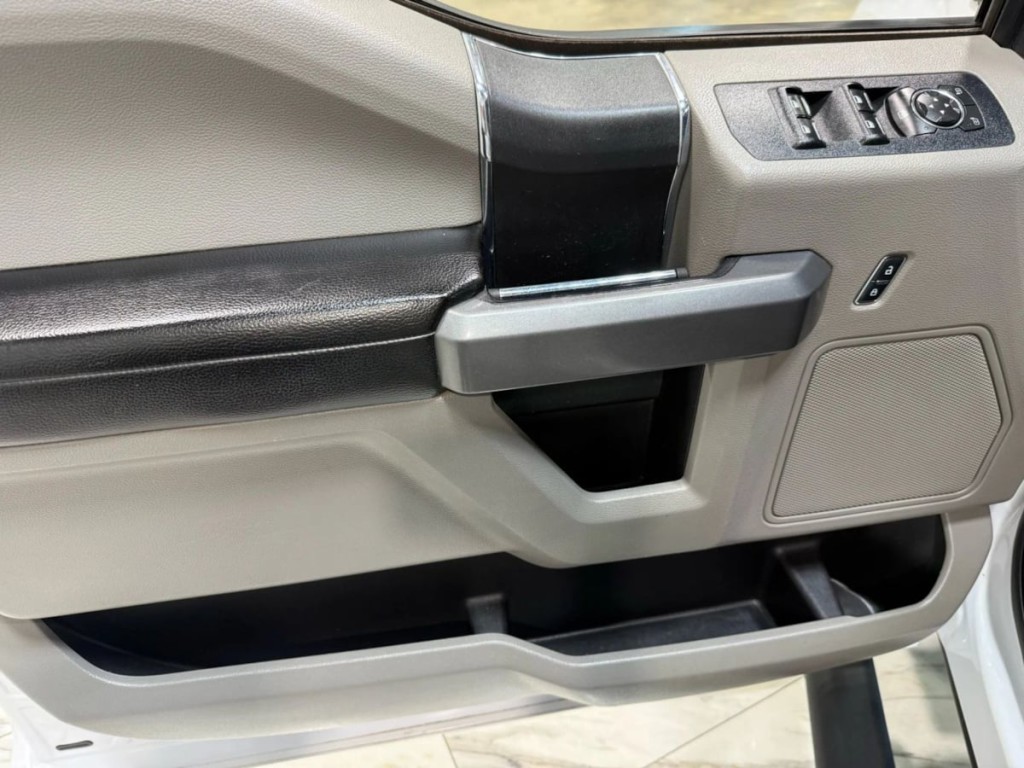 2017 Ford F-150 Image 9
