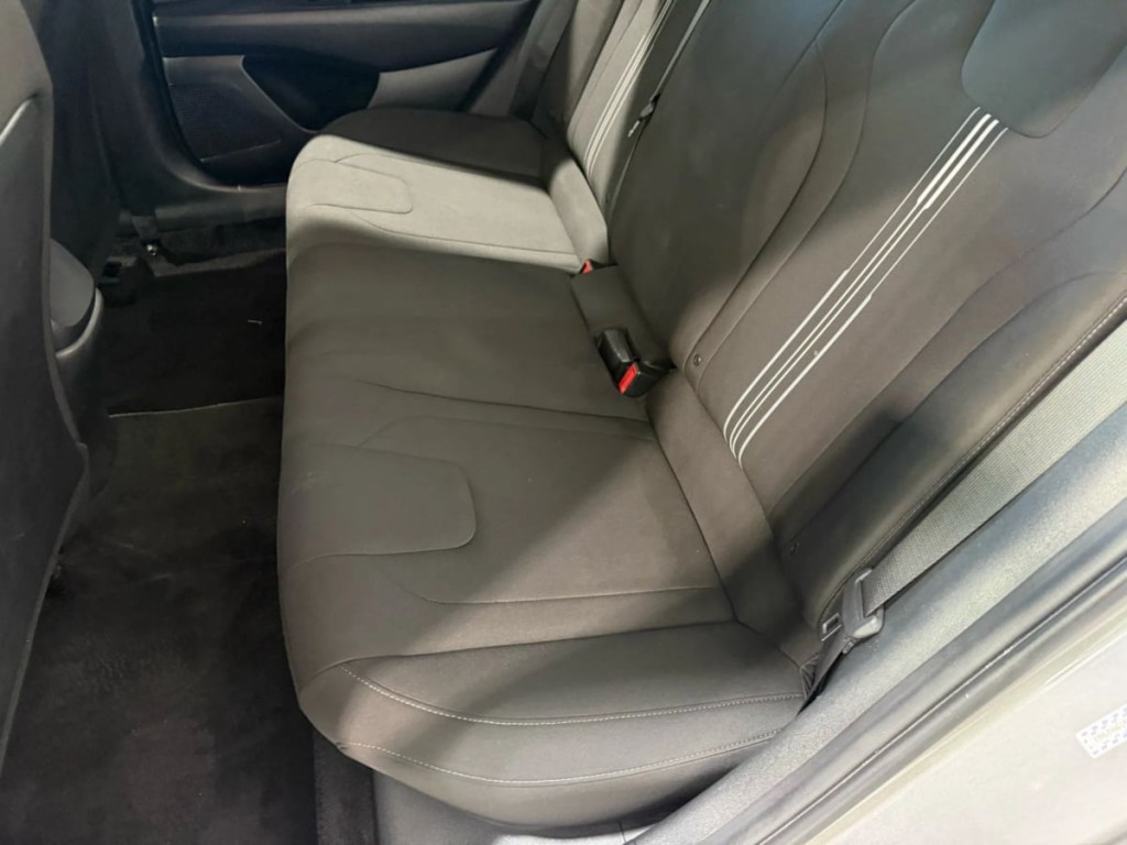 2022 Hyundai Elantra Image 26