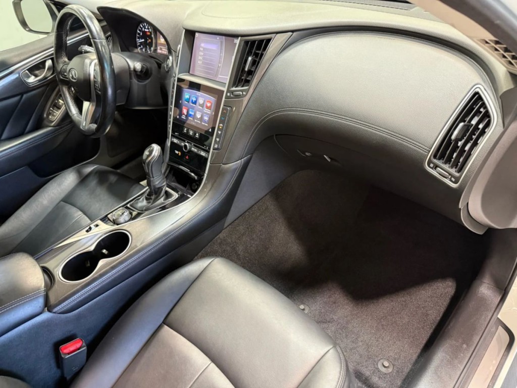 2018 INFINITI Q50 Image 27