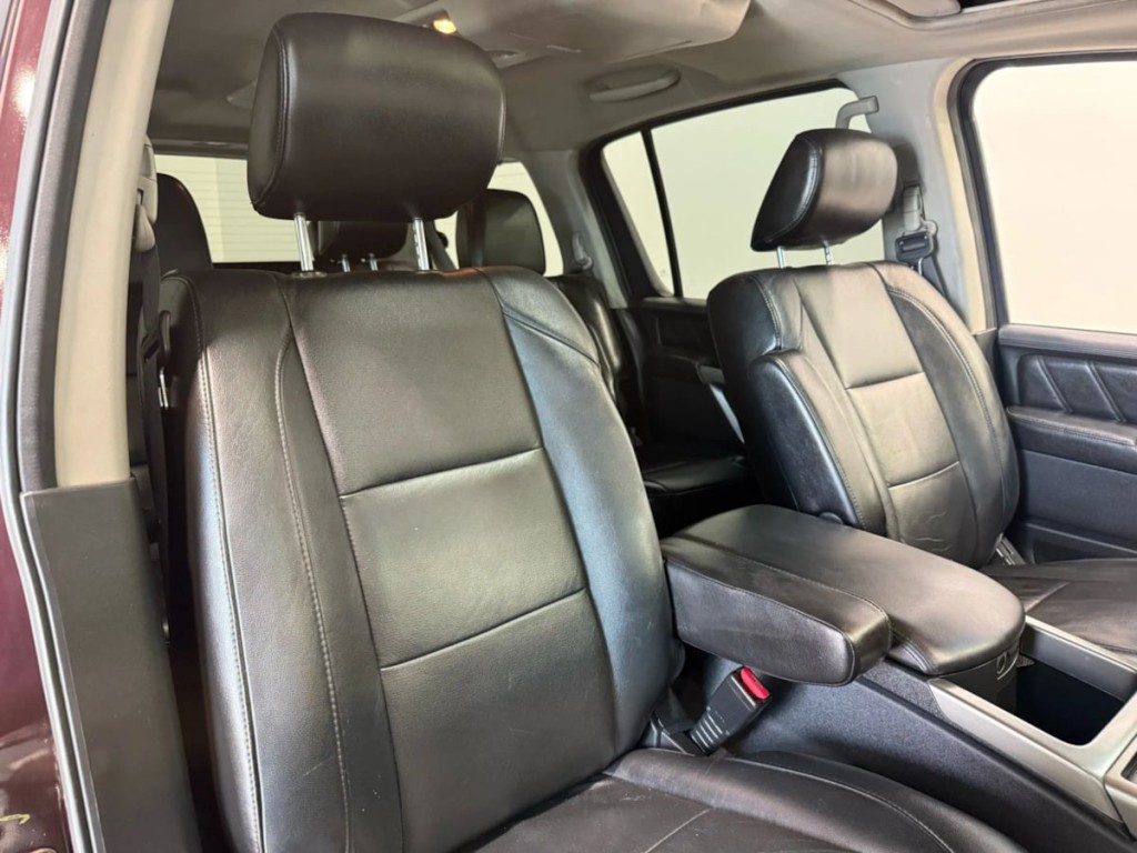 2015 Nissan Armada Image 29