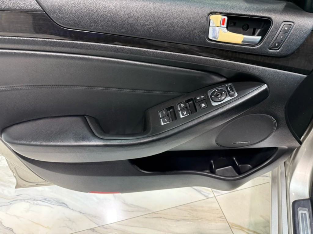 2014 Kia Cadenza Image 11
