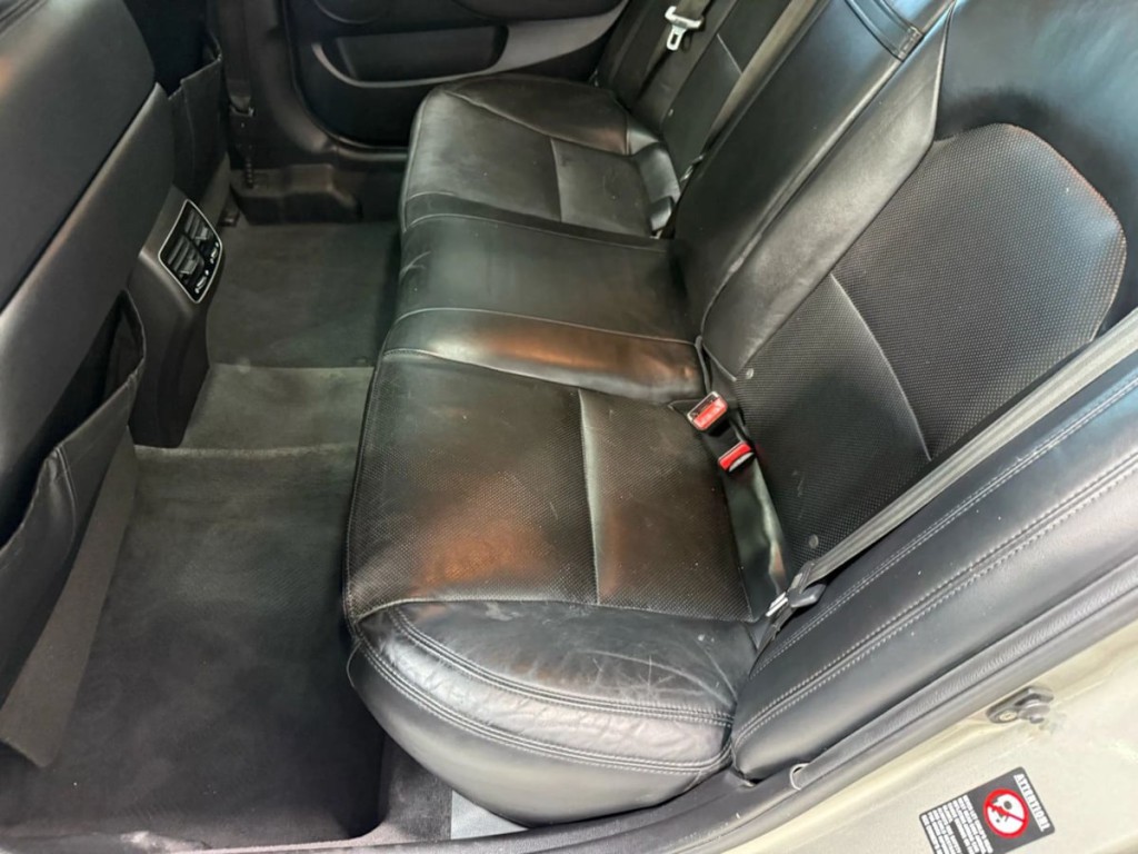 2014 Kia Cadenza Image 25