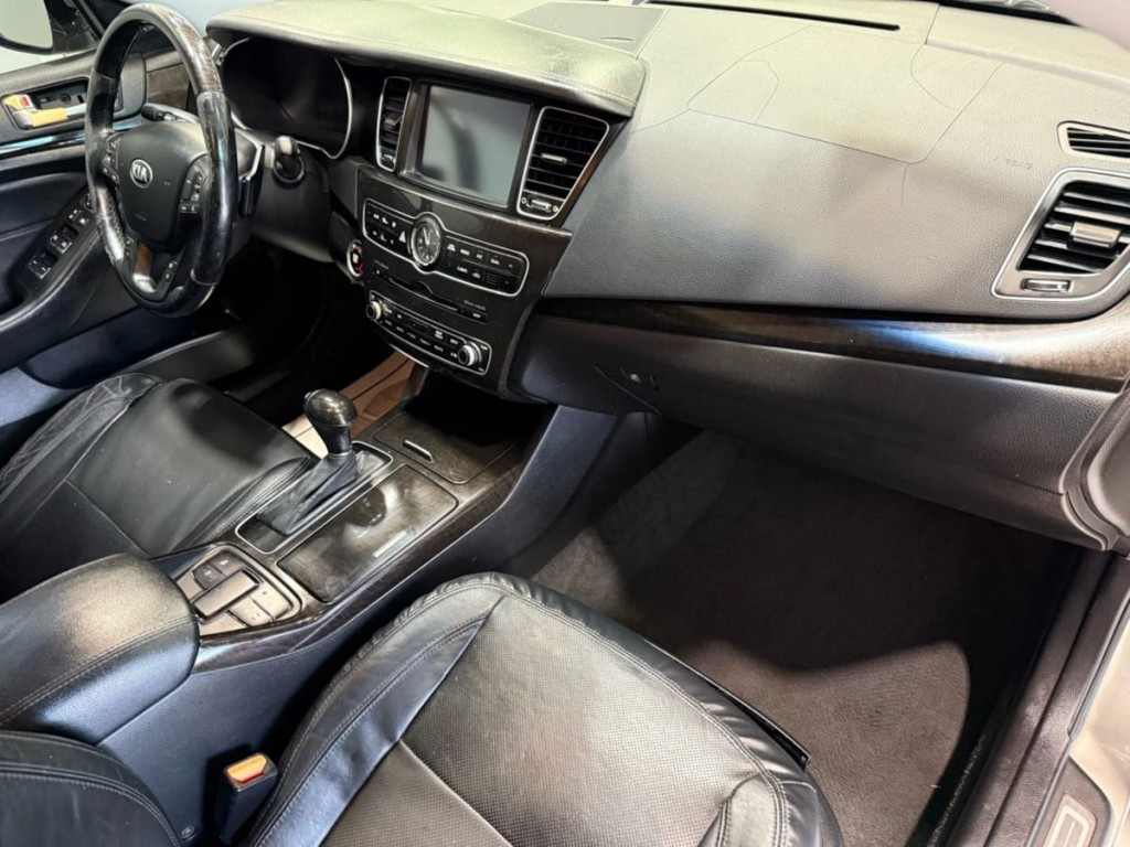 2014 Kia Cadenza Image 27