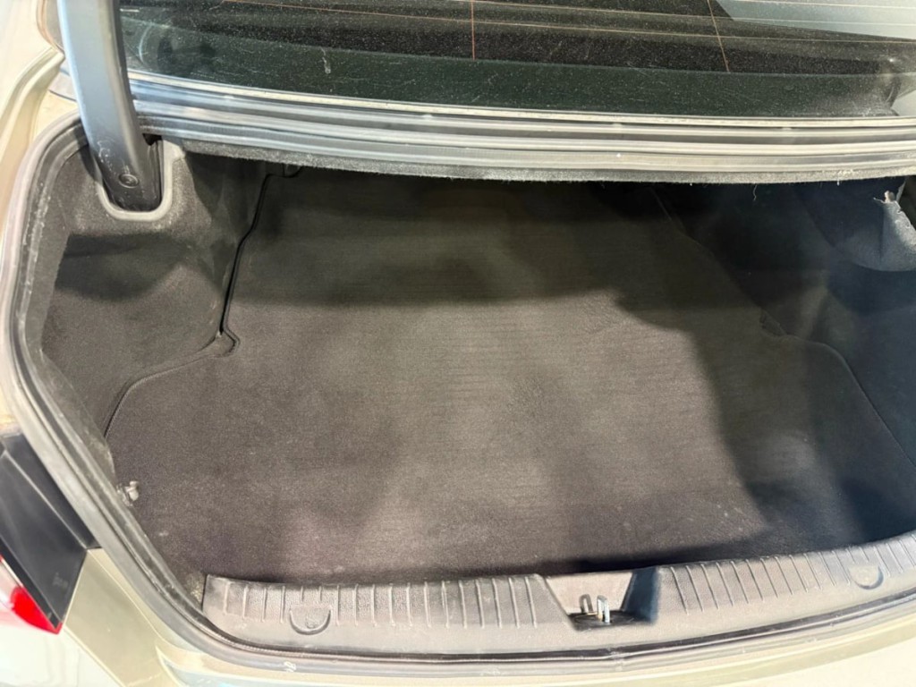 2014 Kia Cadenza Image 33
