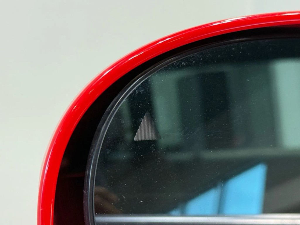 2015 Dodge Challenger Image 12