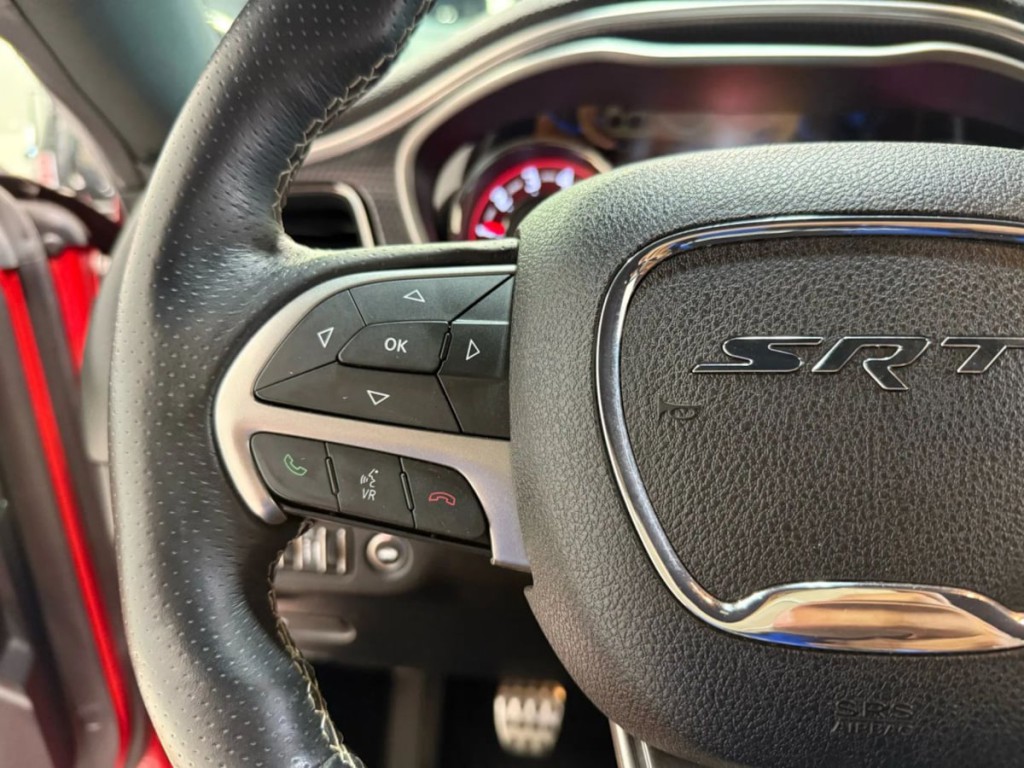 2015 Dodge Challenger Image 17