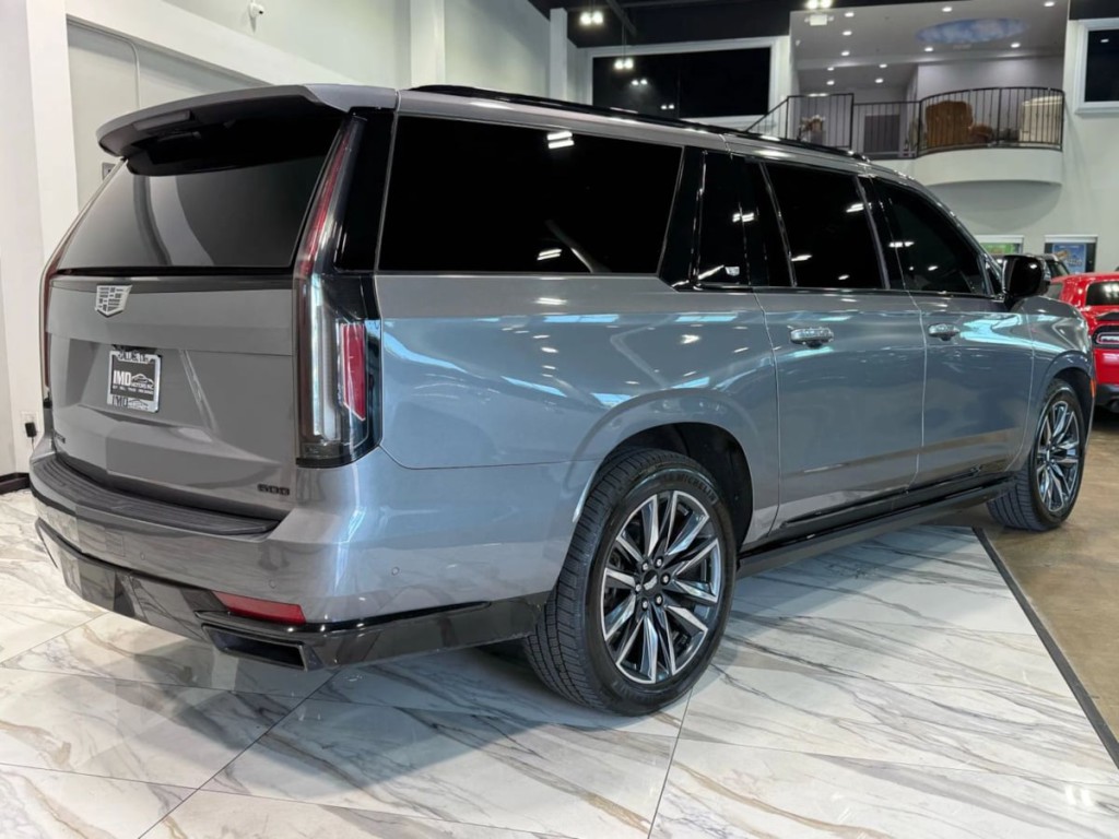 2021 Cadillac Escalade Image 6