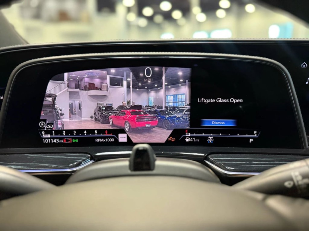 2021 Cadillac Escalade Image 16