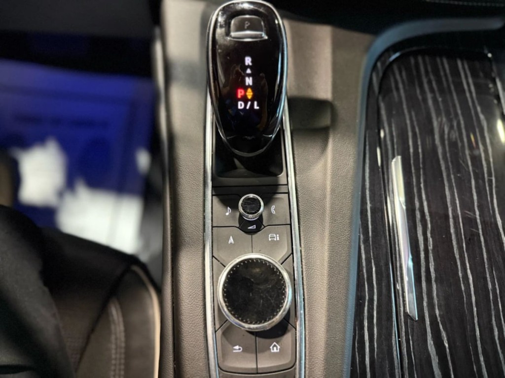 2021 Cadillac Escalade Image 20