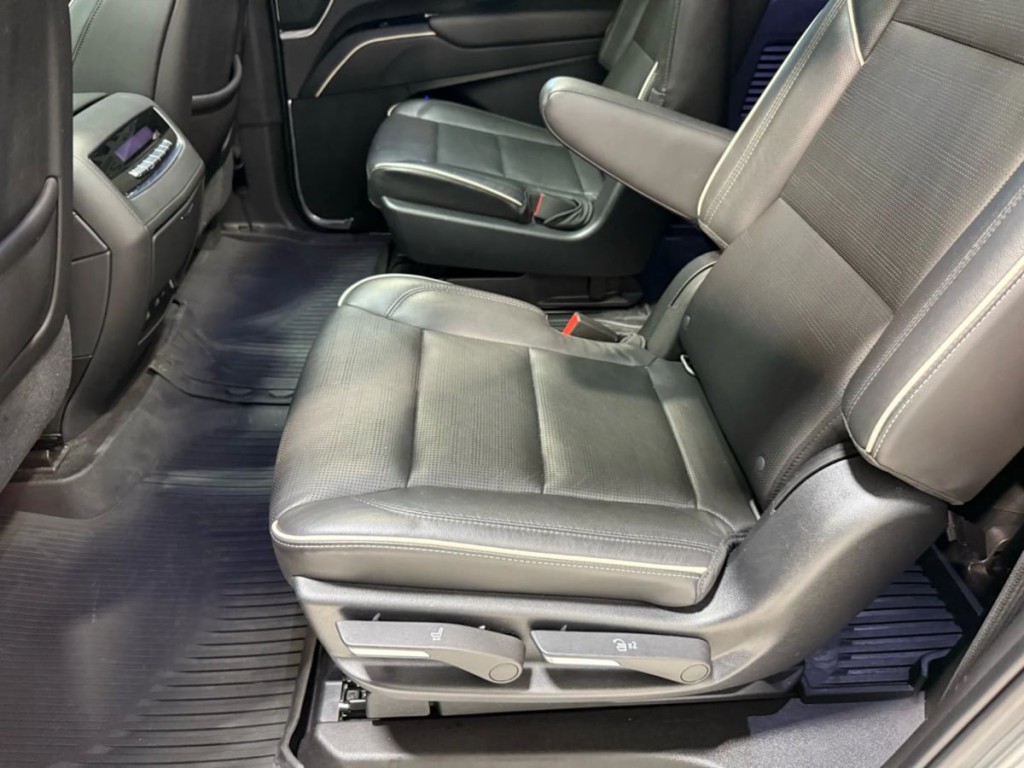 2021 Cadillac Escalade Image 24