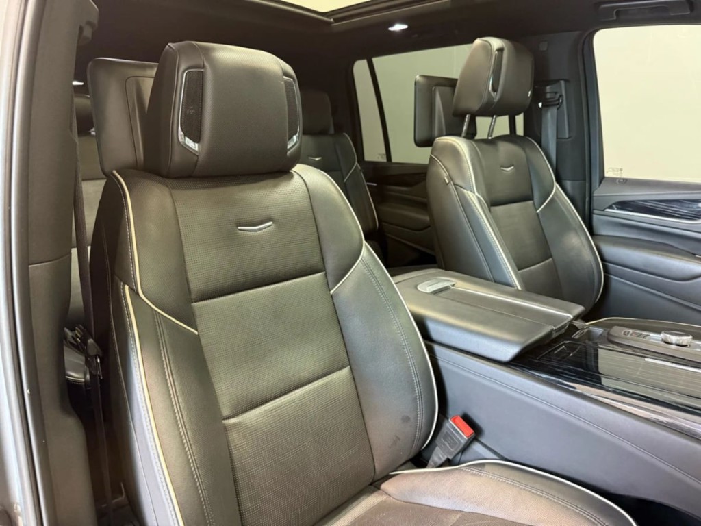 2021 Cadillac Escalade Image 29