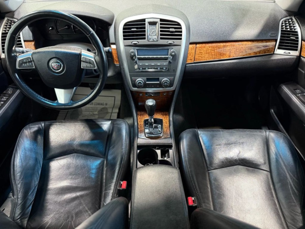 2008 Cadillac SRX Image 13