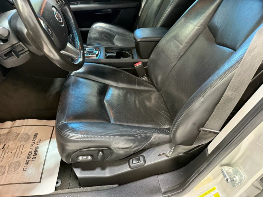 2008 Cadillac SRX Image 20