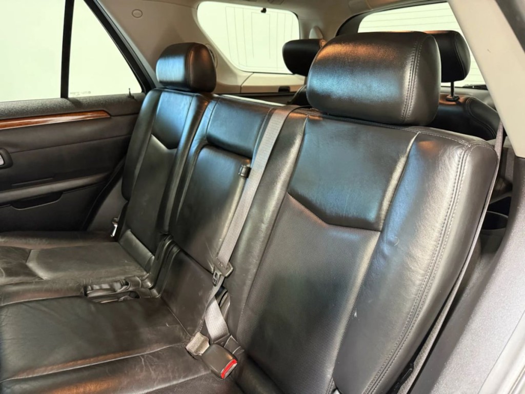 2008 Cadillac SRX Image 23