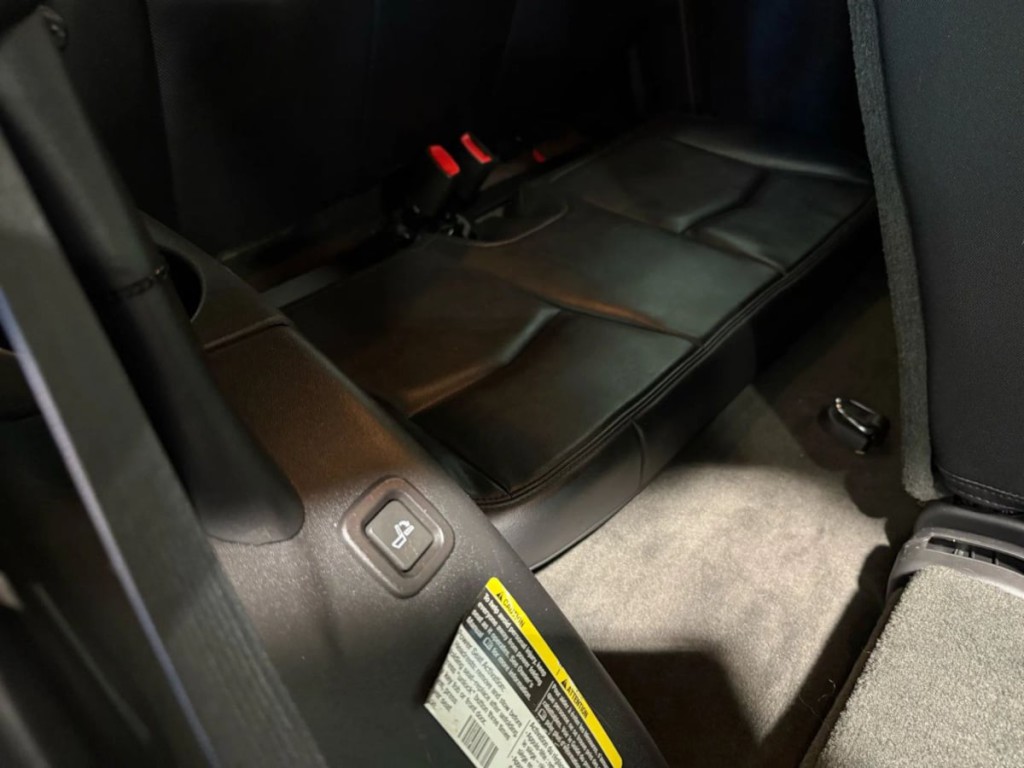 2008 Cadillac SRX Image 30