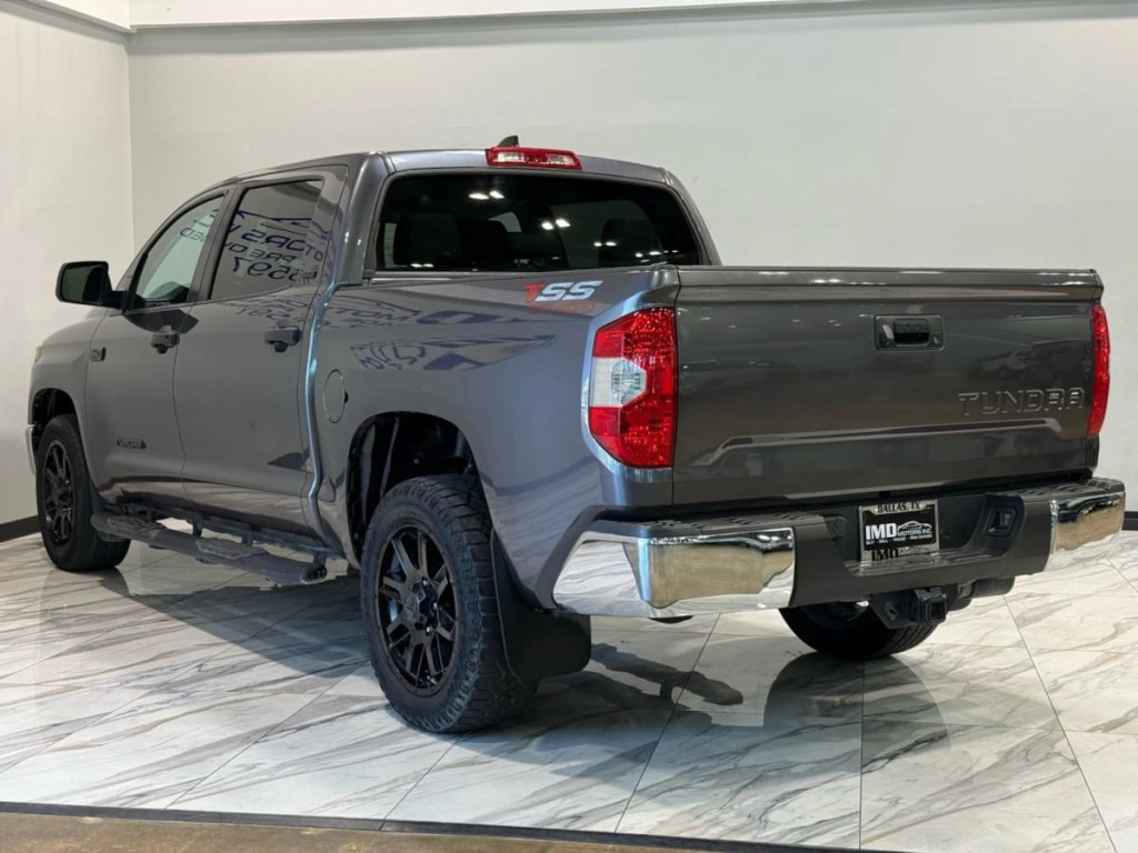 2021 Toyota Tundra Image 8