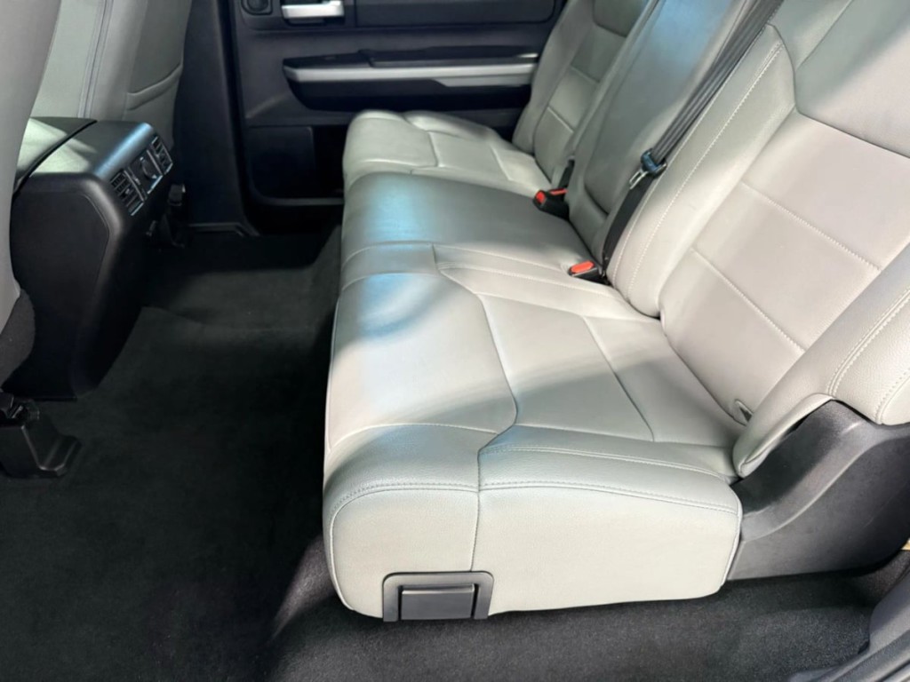 2021 Toyota Tundra Image 24