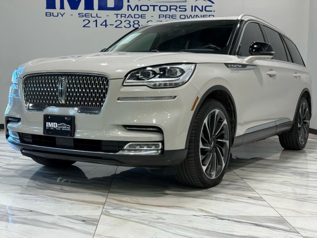 2020 Lincoln Aviator Image 2