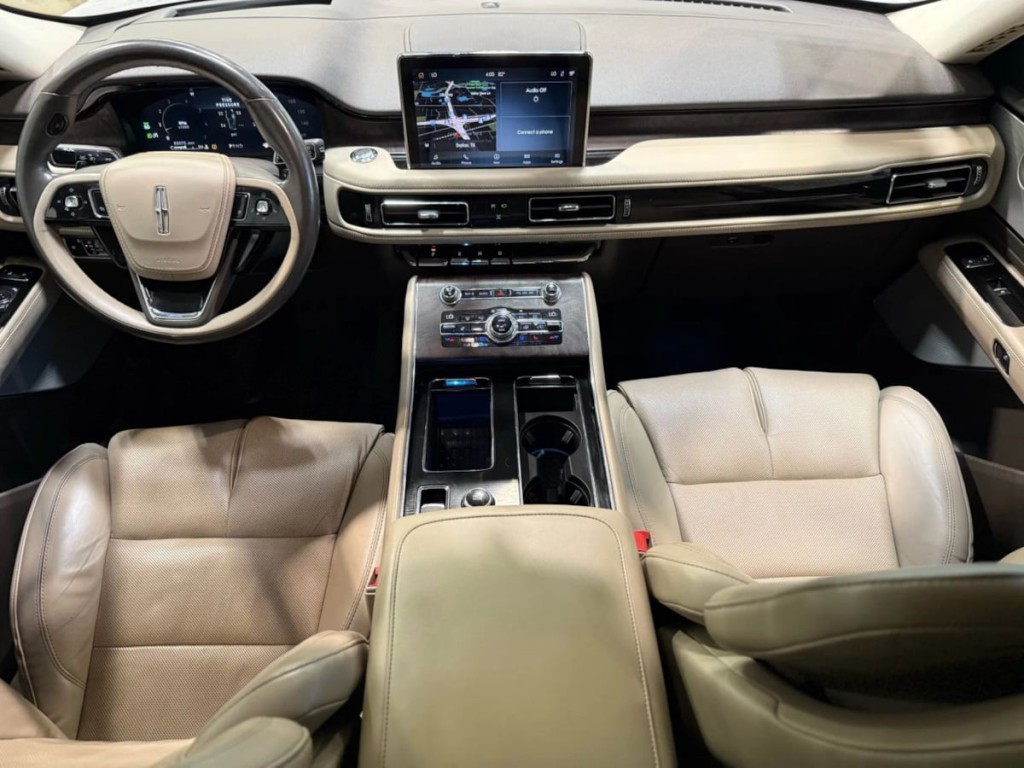 2020 Lincoln Aviator Image 17