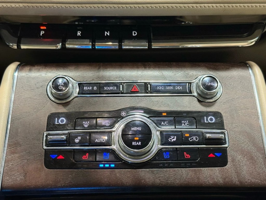 2020 Lincoln Aviator Image 19