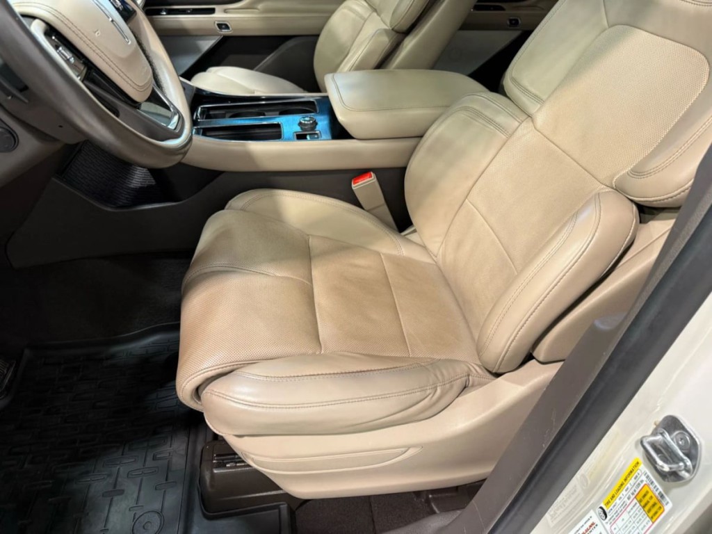 2020 Lincoln Aviator Image 24