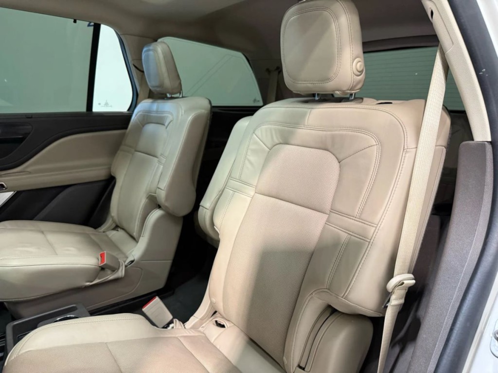 2020 Lincoln Aviator Image 27