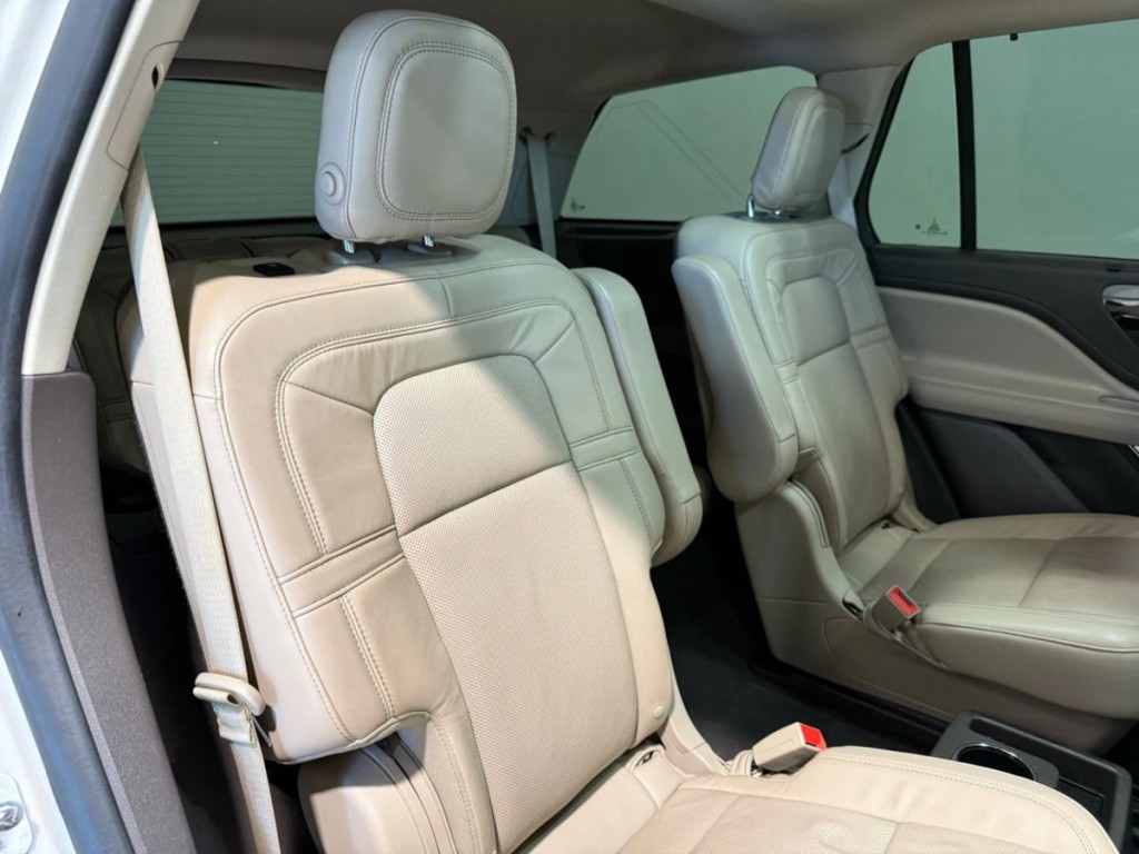 2020 Lincoln Aviator Image 34