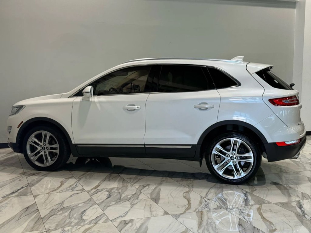 2015 Lincoln MKC Image 9