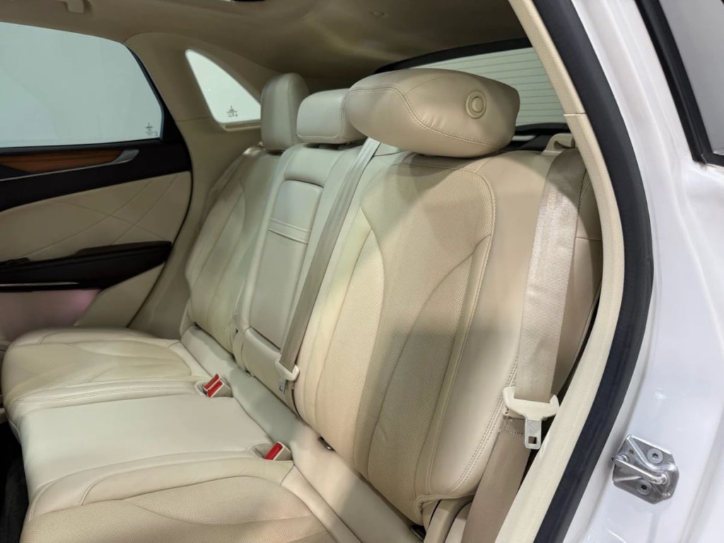 2015 Lincoln MKC Image 26