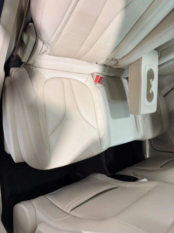 2015 Lincoln MKC Image 31