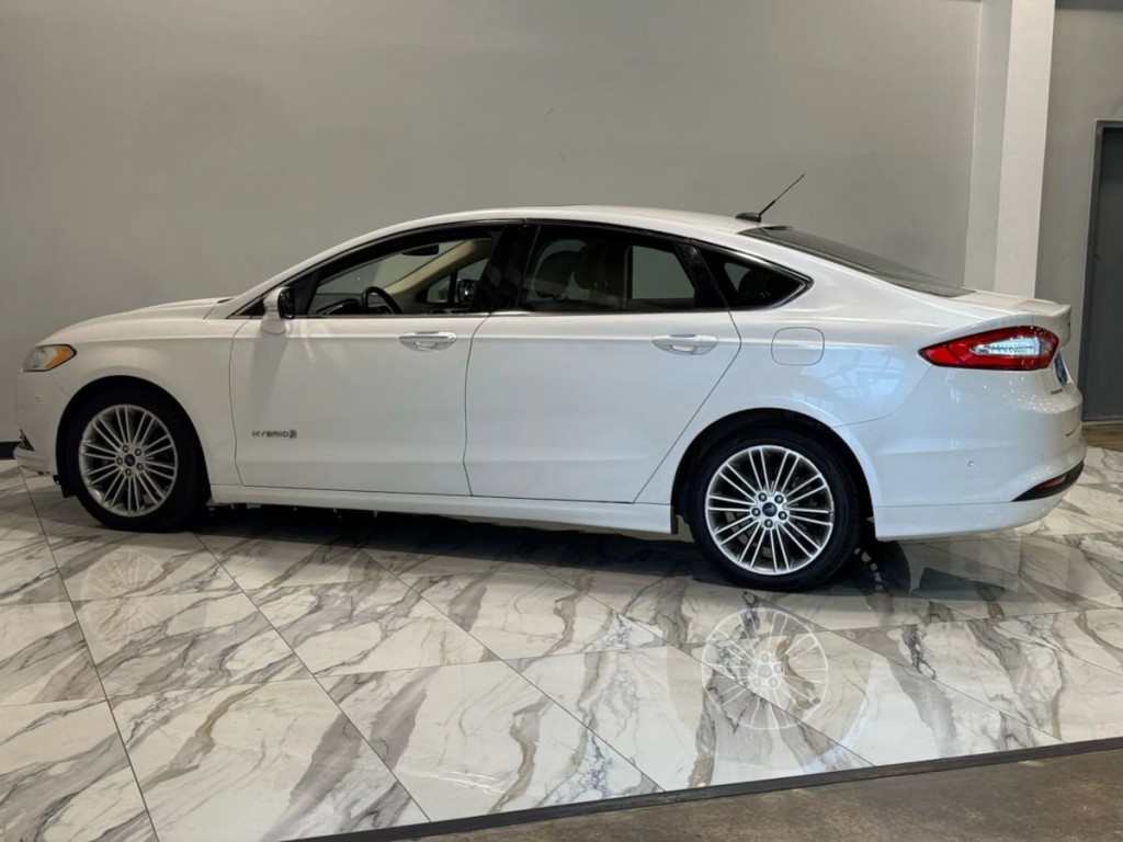 2014 Ford Fusion Image 8