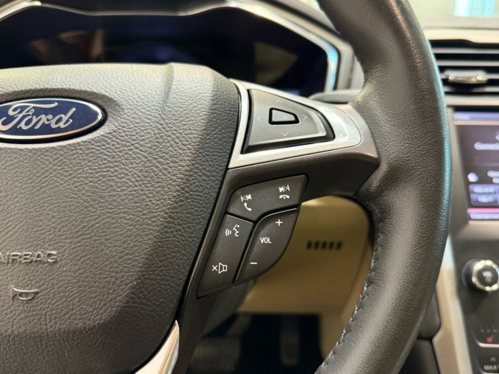 2014 Ford Fusion Image 16