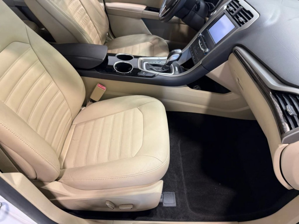 2014 Ford Fusion Image 28