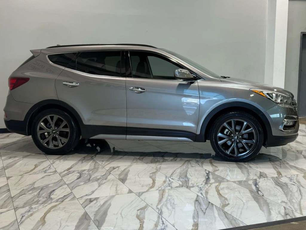 2017 Hyundai Santa Fe Sport Image 5